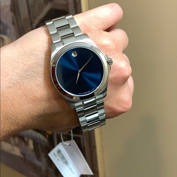 ⛔️HOLD⛔️Authentic Movado 38mm stainless blue watch - Picture 3 of 11